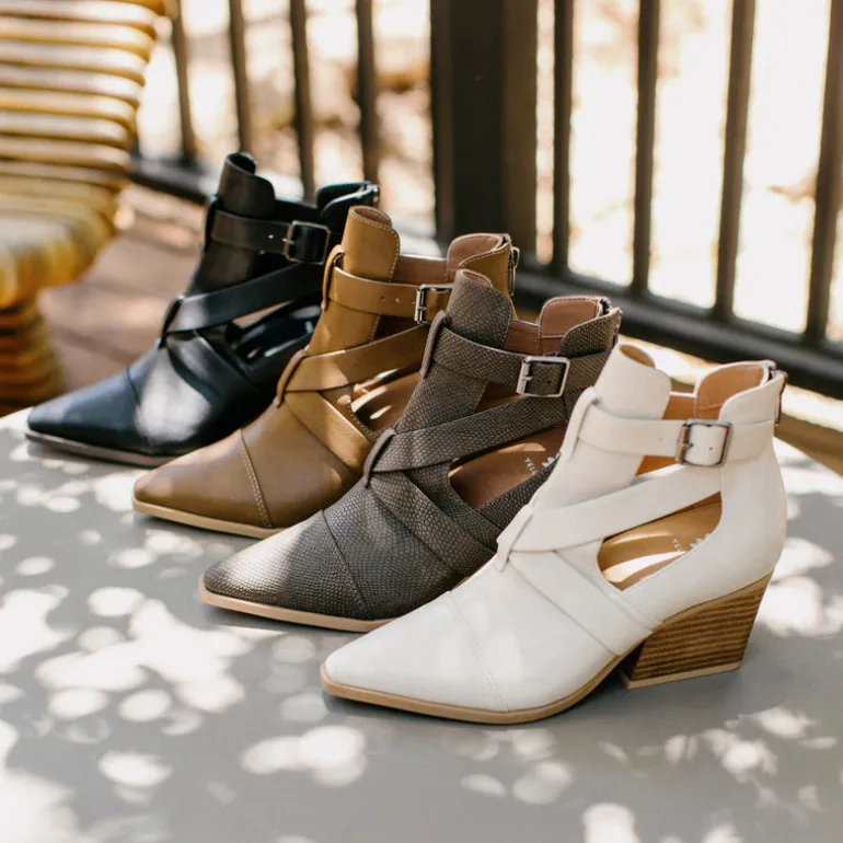 Canoly Cut-out Bootie