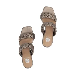 Carlen Heel