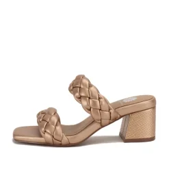 Carlen Heel