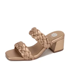 Carlen Heel