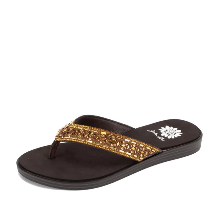 Dashna Sandal