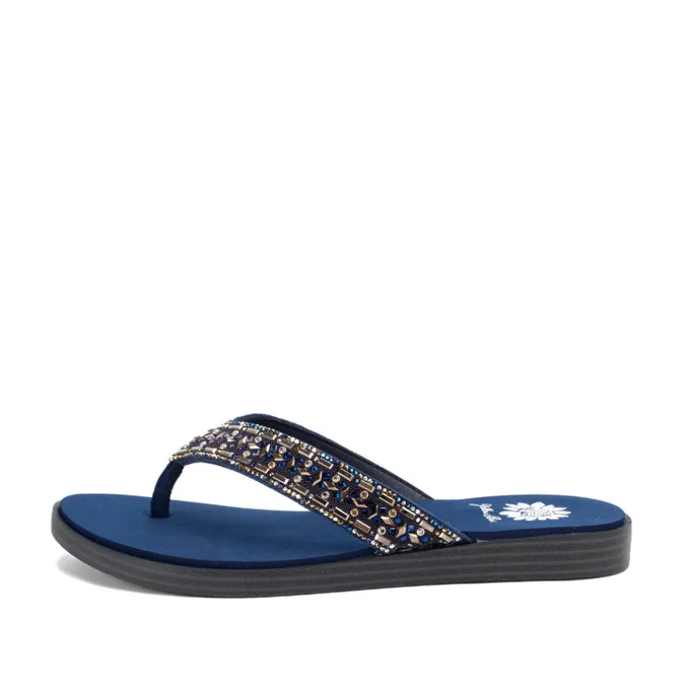Dashna Sandal