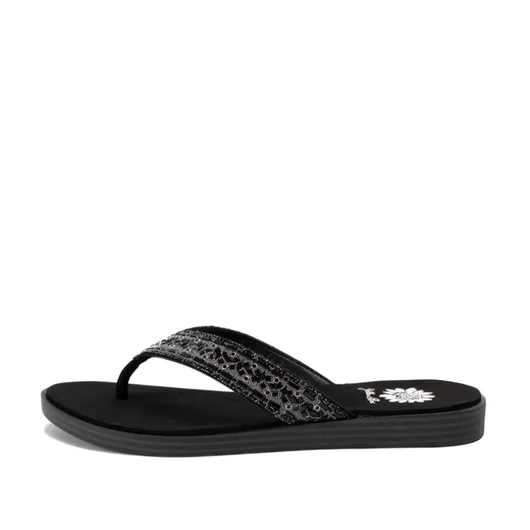 Dashna Sandal