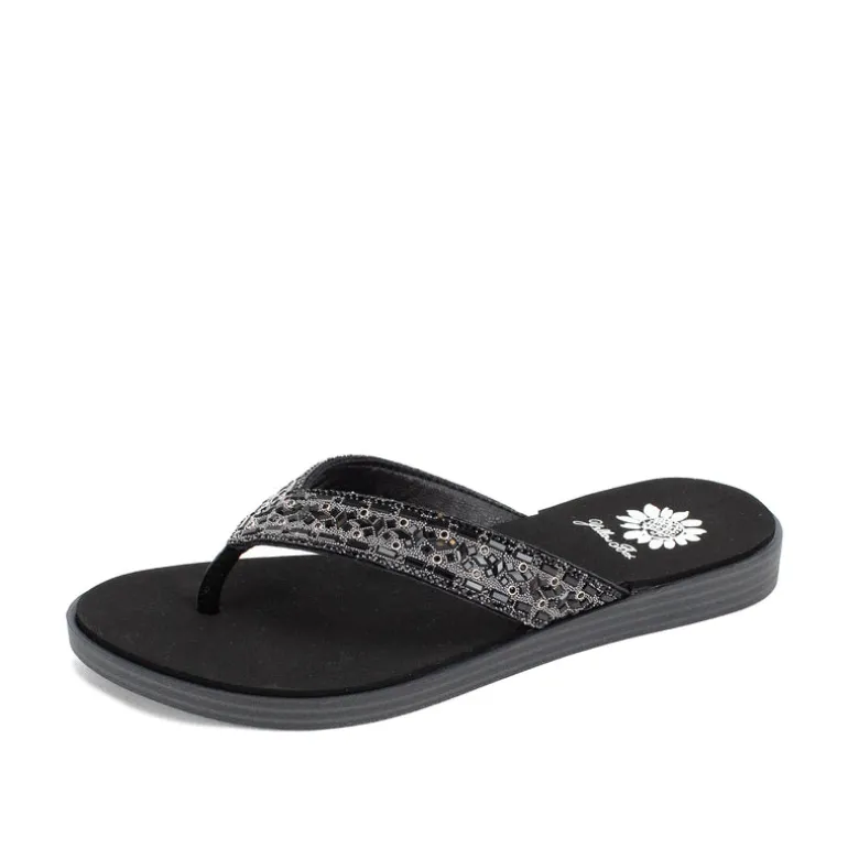 Dashna Sandal