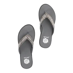 Dashna Sandal