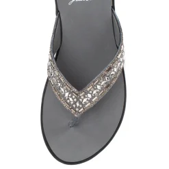 Dashna Sandal