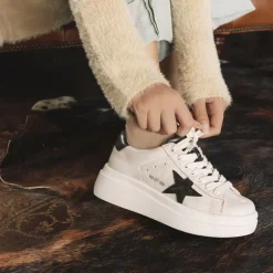Elonna Flatform Sneaker