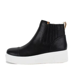 Elyse Sneaker