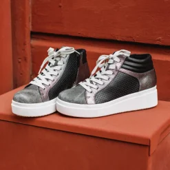 Espaloma High-top Sneaker