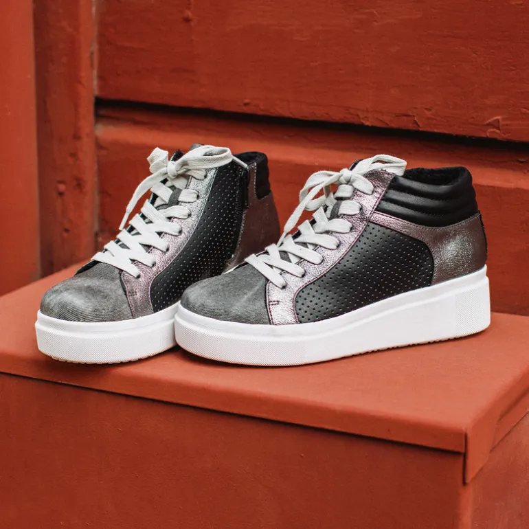 Espaloma High-top Sneaker