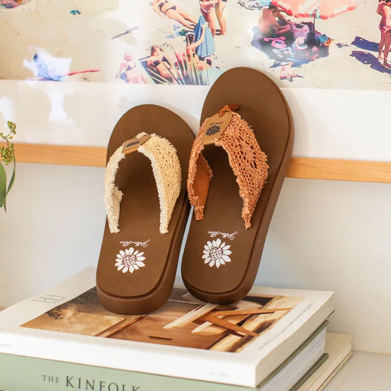 Gisele Sandal