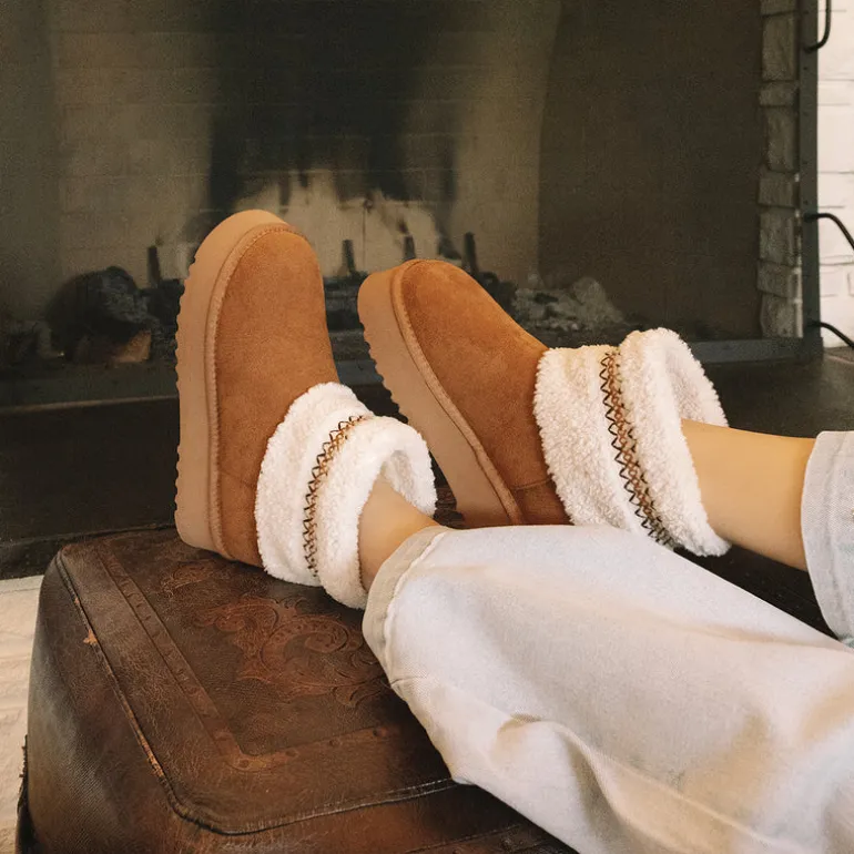 Hiraya Shearling Flatform Boot