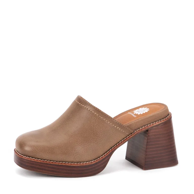 Ivaria Platform Clog