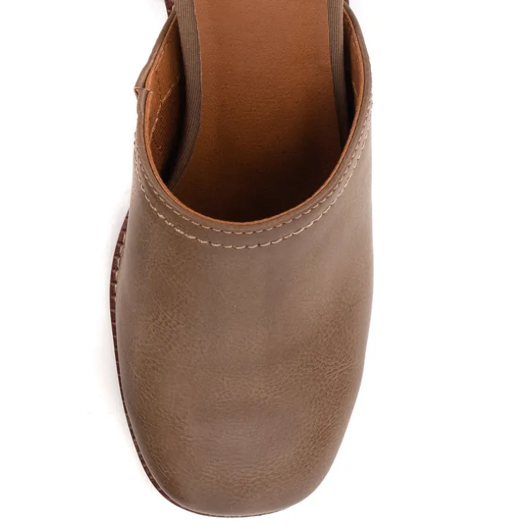 Ivaria Platform Clog