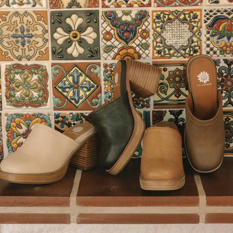 Ivaria Platform Clog