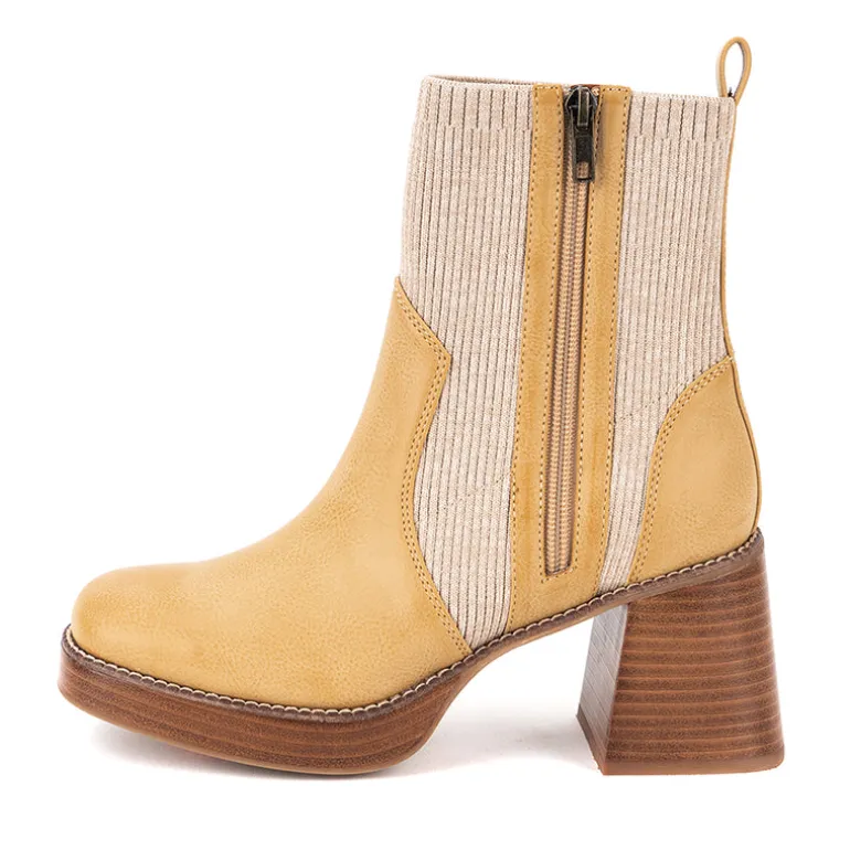 Izmir Chelsea Ankle Boot