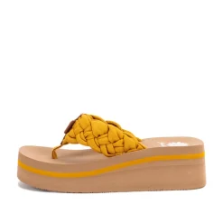 Karnika Platform Sandal