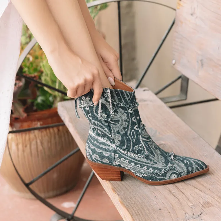 Lavinia Western Boot
