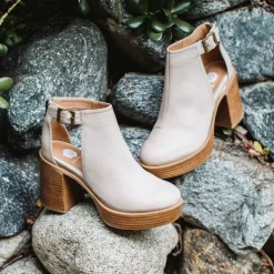 Linea Platform Clog