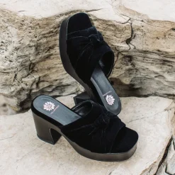 Osini Platform Heel