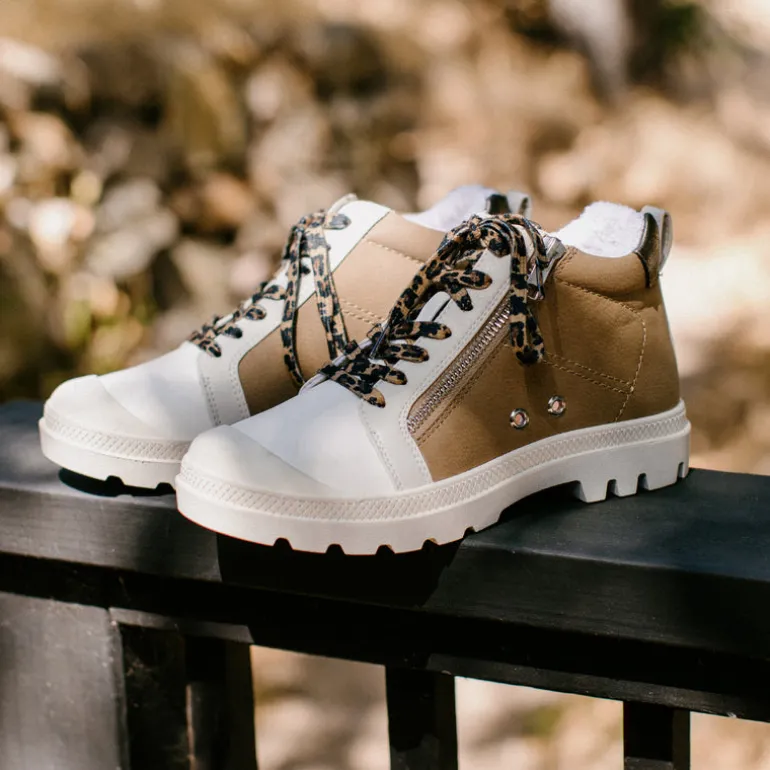 Parrott Sneaker