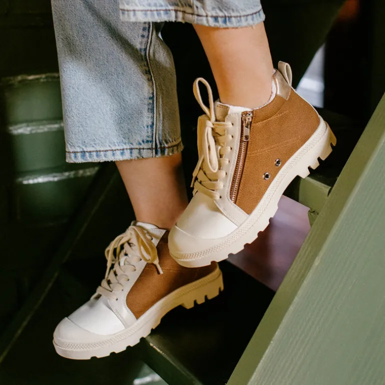 Parrott Sneaker