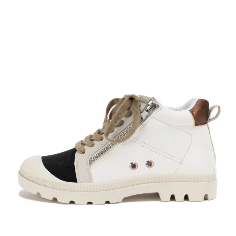 Parrott Sneaker