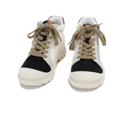 Parrott Sneaker