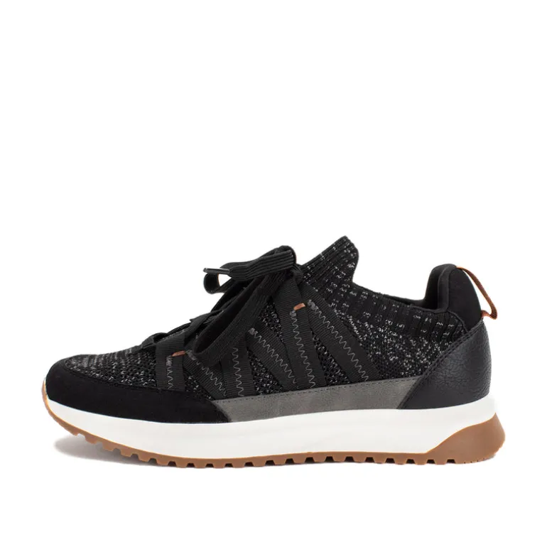 Rocco Knit Trainer
