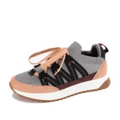 Rocco Knit Trainer