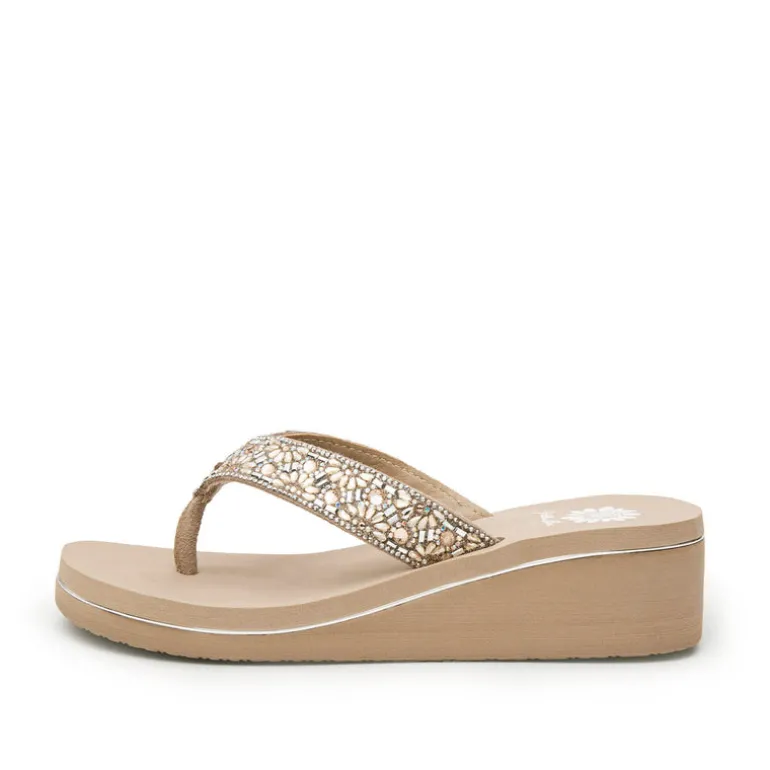 Savira Wedge Sandal