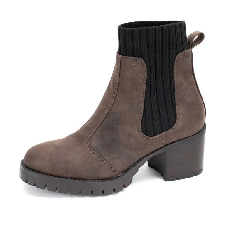 Taiya