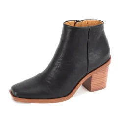 Velta Ankle Boot