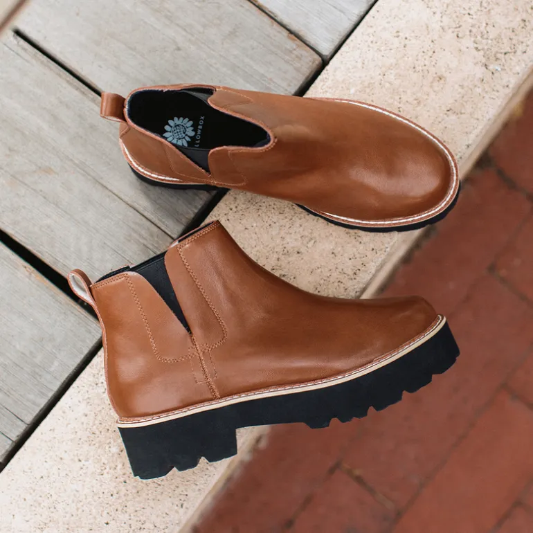 Zari Chelsea Boot